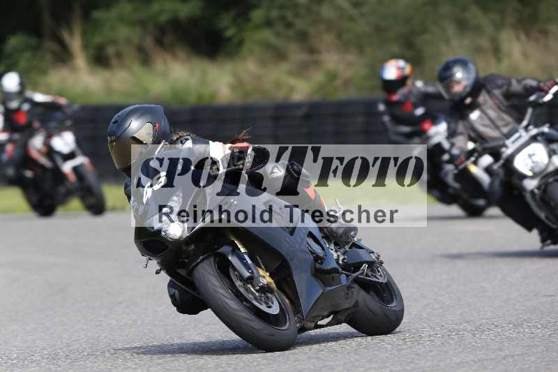 /Archiv-2025/42 07.08.2025 Peter Studer Girls Day ADR/Gruppe pink/46